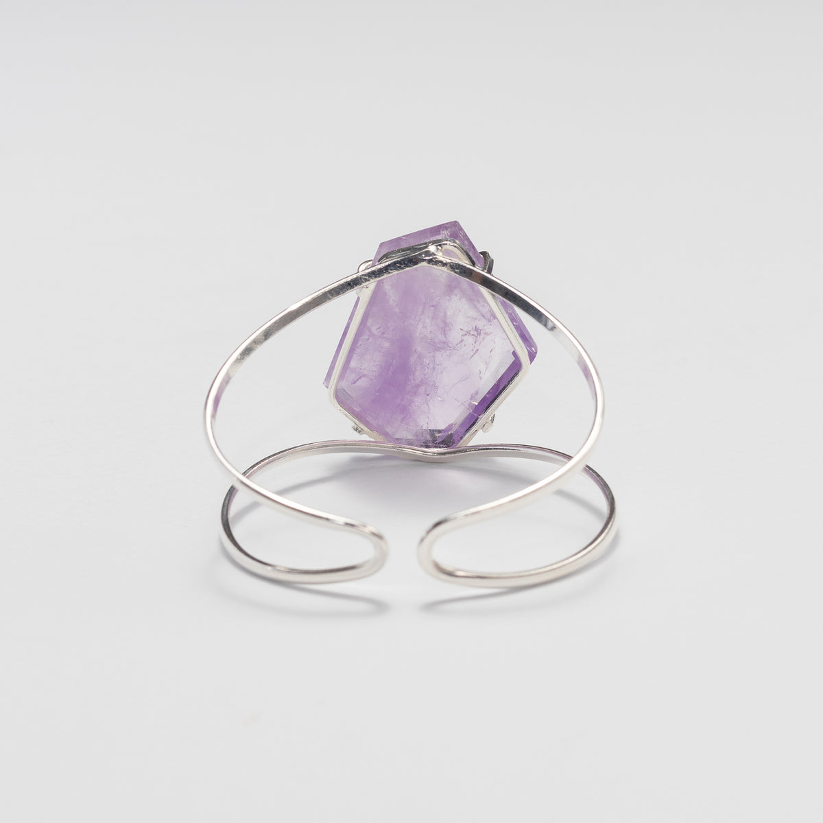 Bracelet en améthyste forme libre facettée