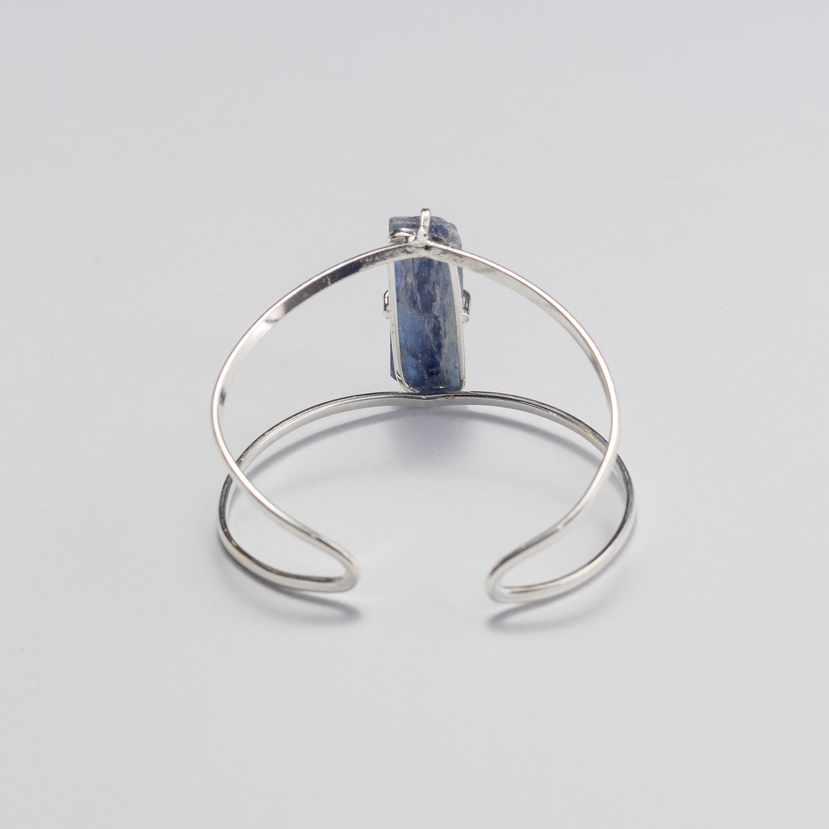 Bracelet en cyanite bleue brute