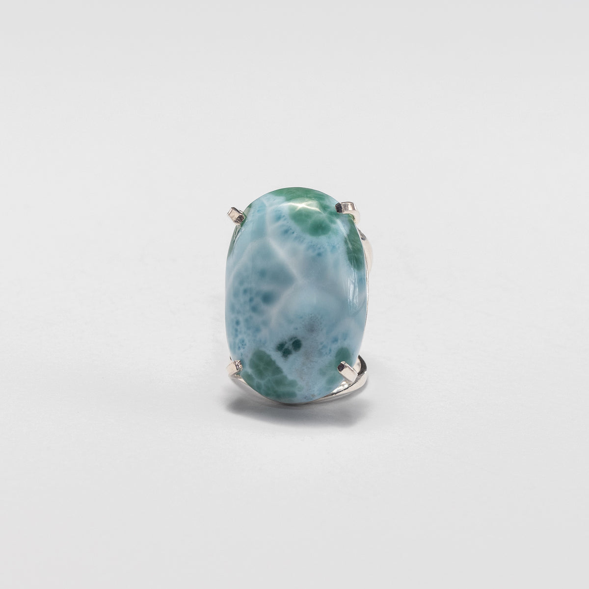 Bague en larimar cabochon ovale