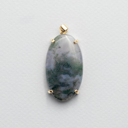 Moss agate oval cabochon pendant