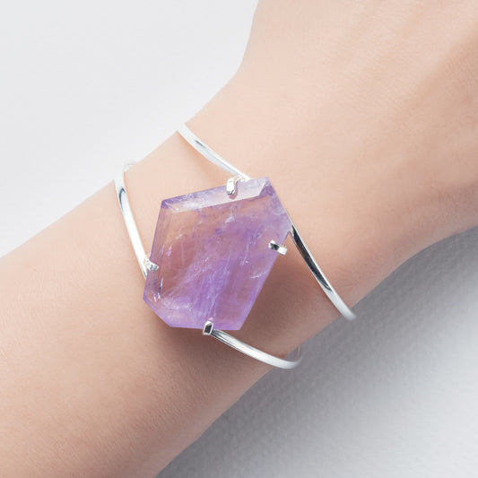 Bracelet en améthyste forme libre facettée