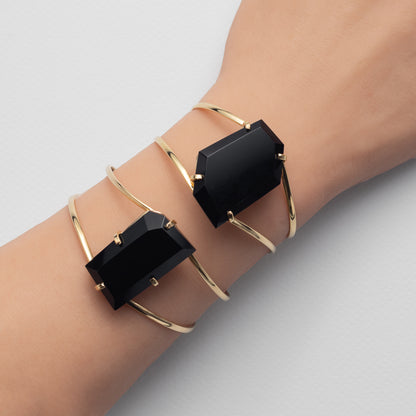 Bracelet ouvert en obsidienne noire forme libre facettée