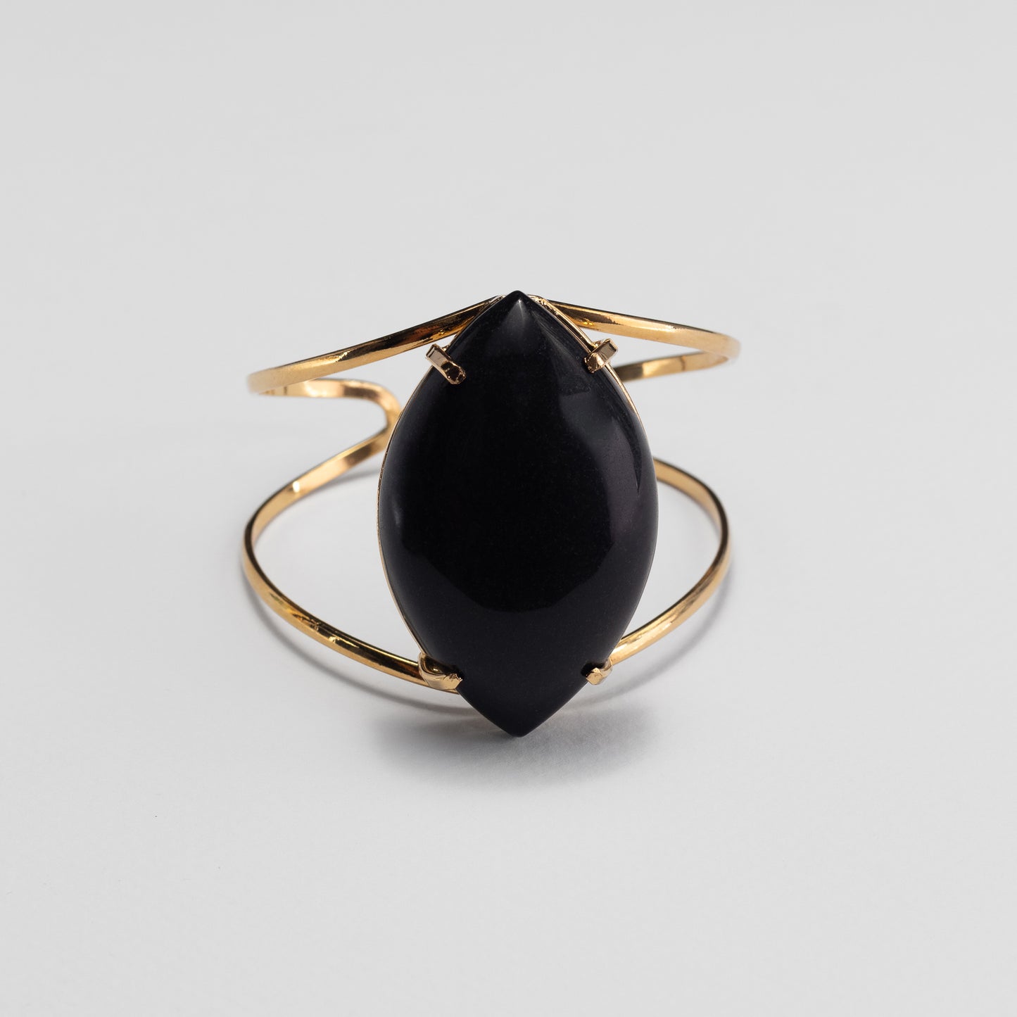 Bracelet en onyx noir cabochon marquise