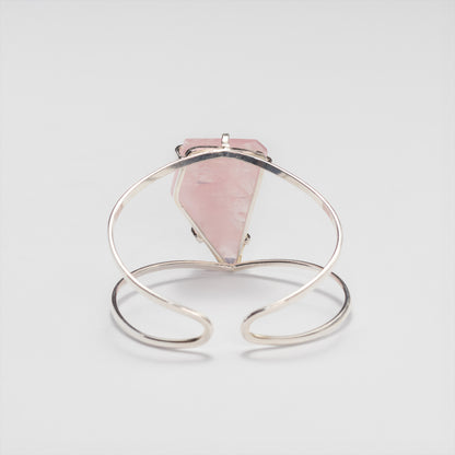 Bracelet en quartz rose facetté de forme libre