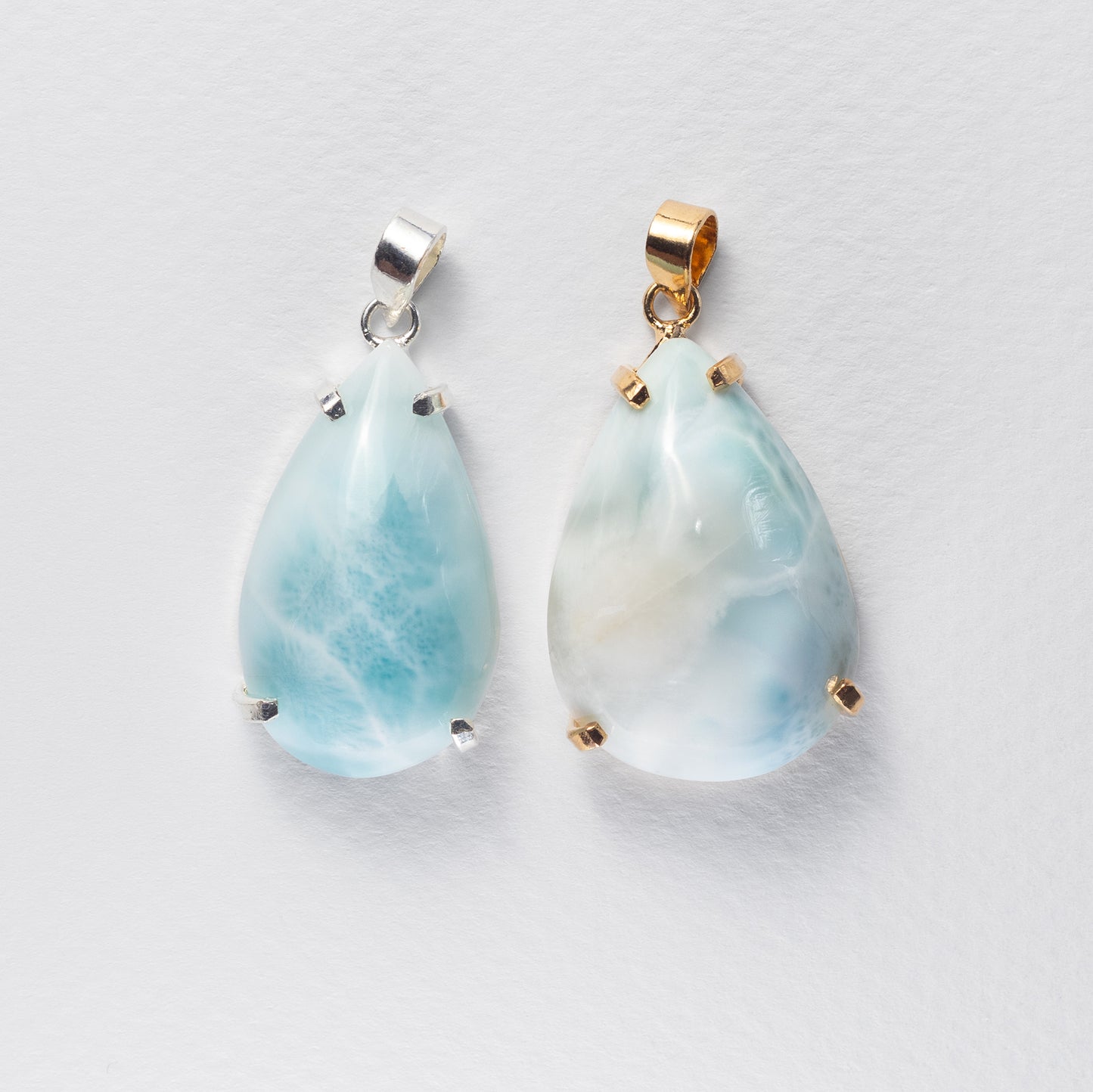 Pendentif en larimar en forme de goutte