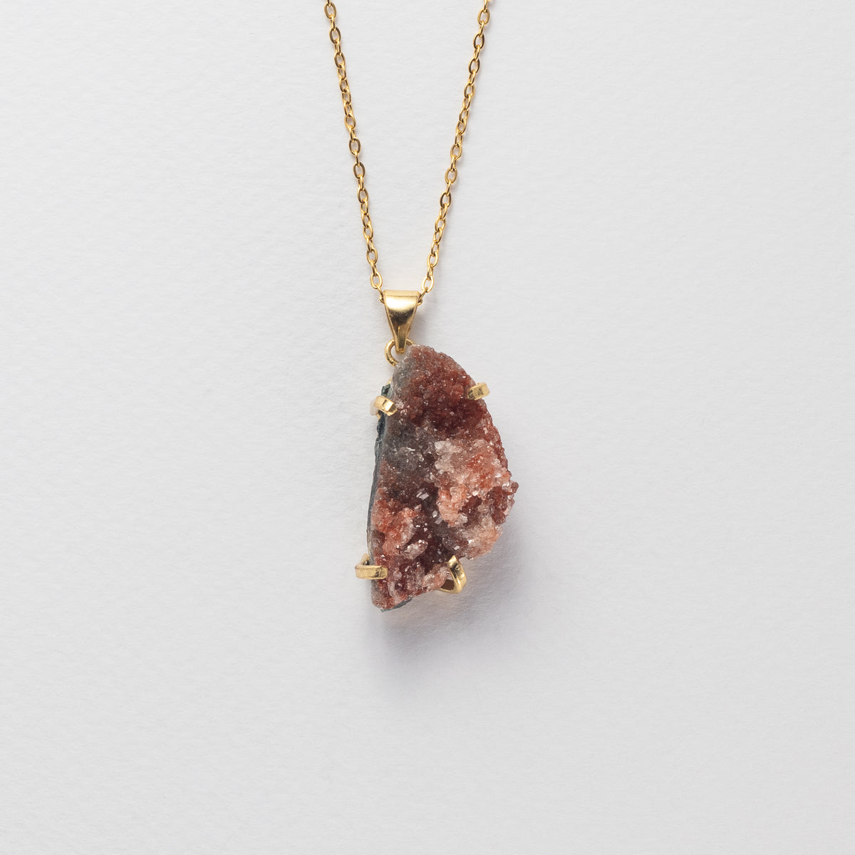 Pendentif en améthyste rose druzy en grappe