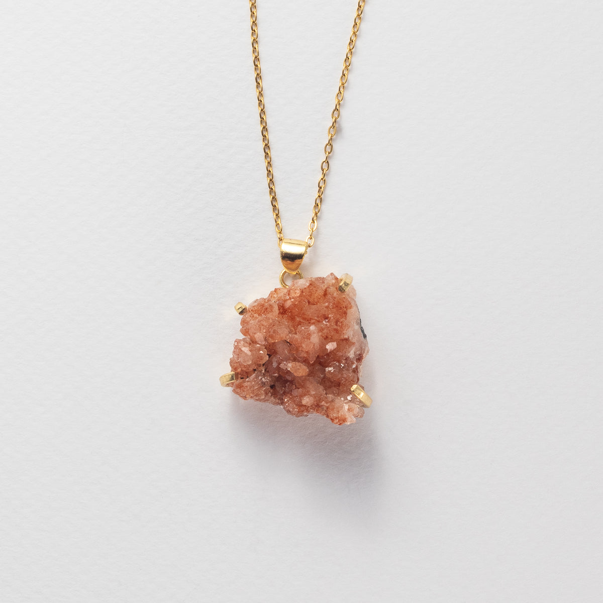 Pendentif en améthyste rose druzy en grappe