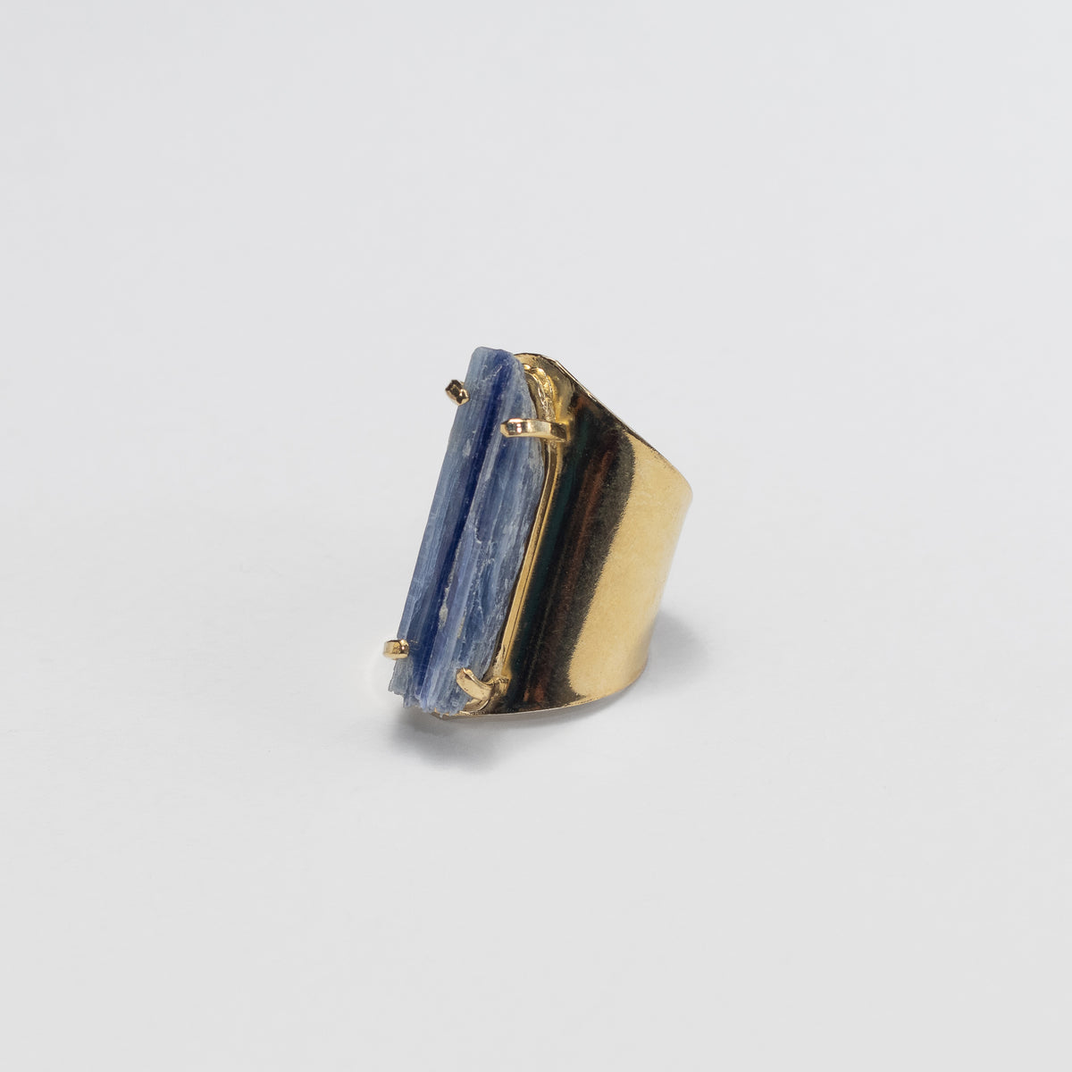 Bague ouverte en cyanite bleue brute