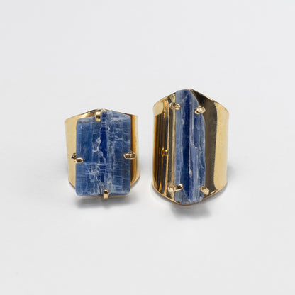 Bague ouverte en cyanite bleue brute