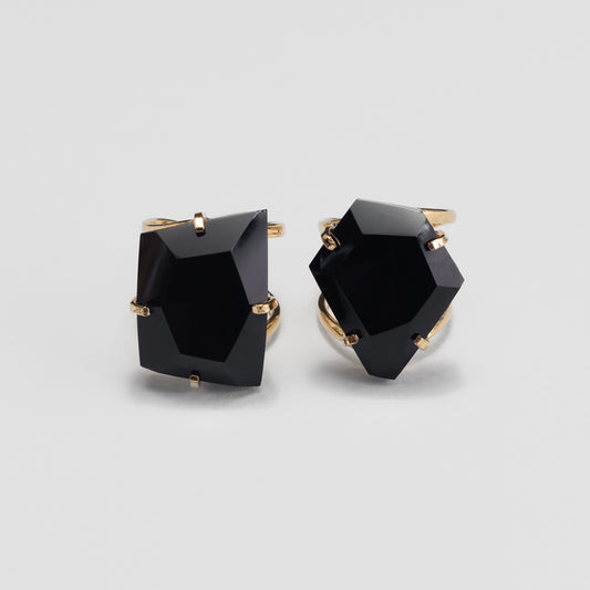 Bague en onyx noir facetté forme libre