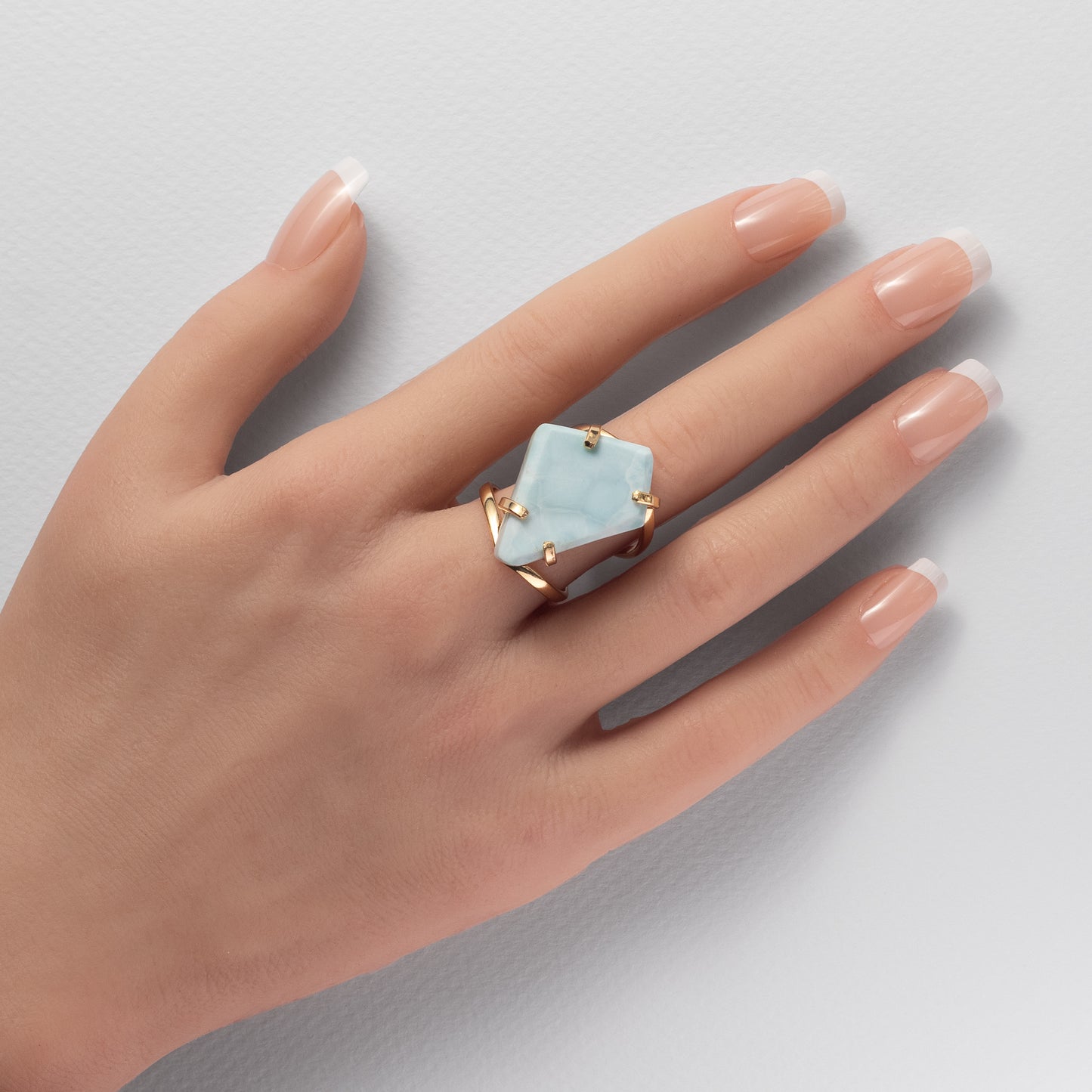 Bague en larimar forme libre