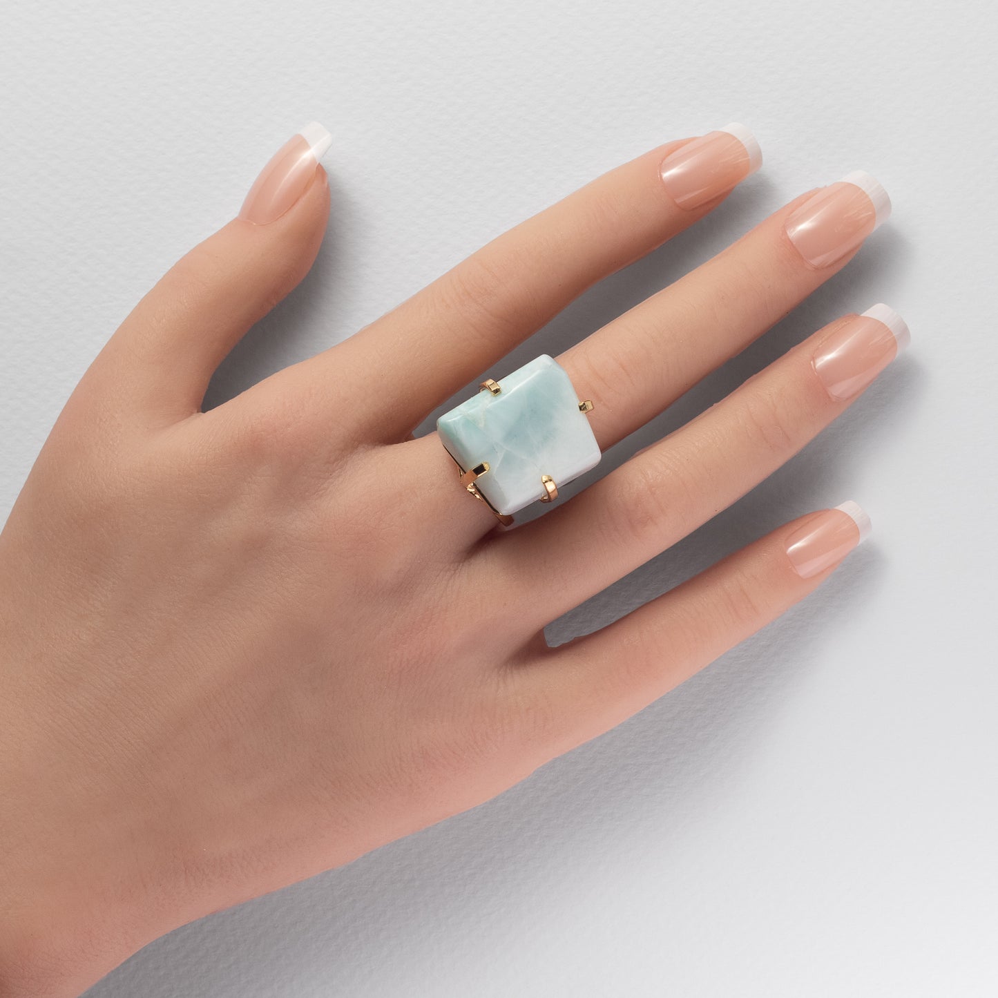 Bague en larimar forme libre