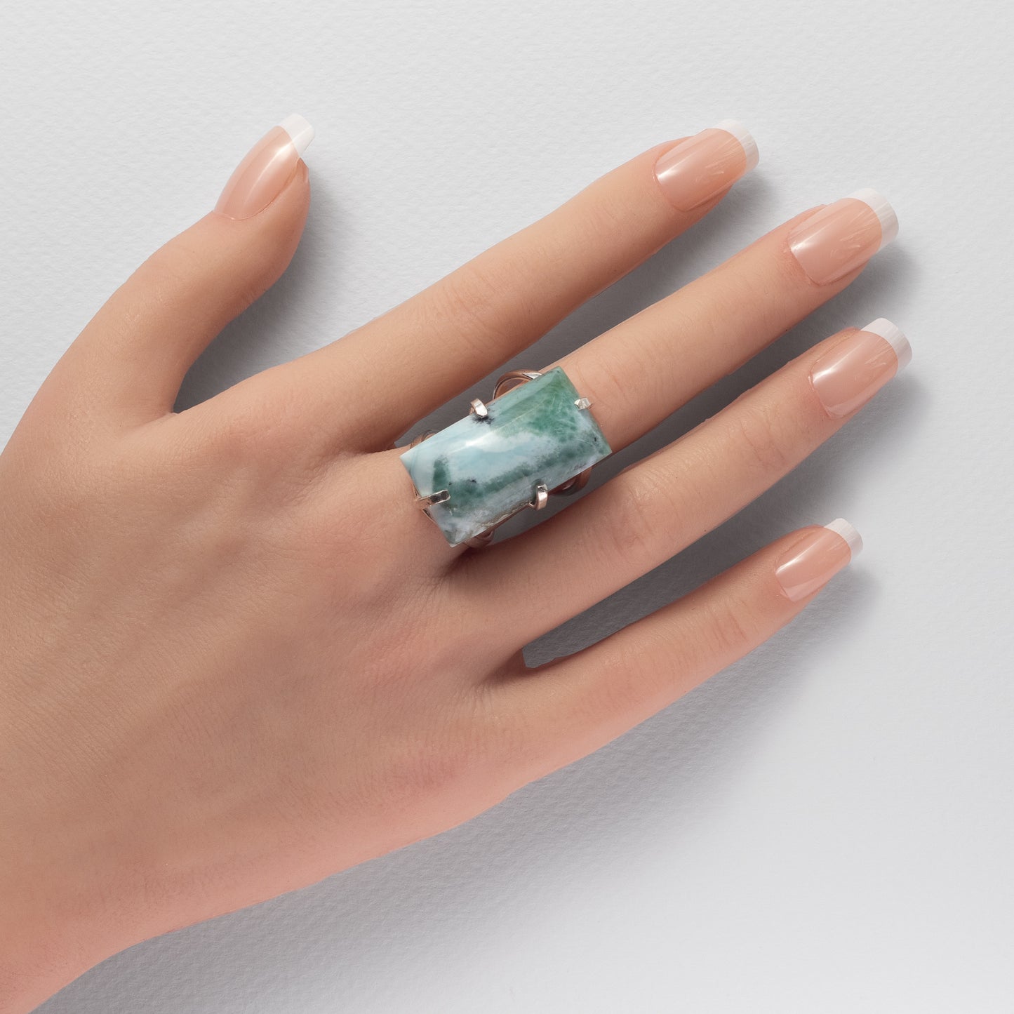 Bague en larimar cabochon rectangulaire