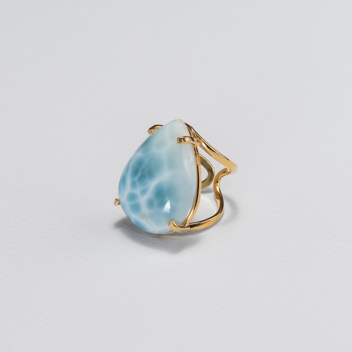 Bague en larimar en forme de goutte