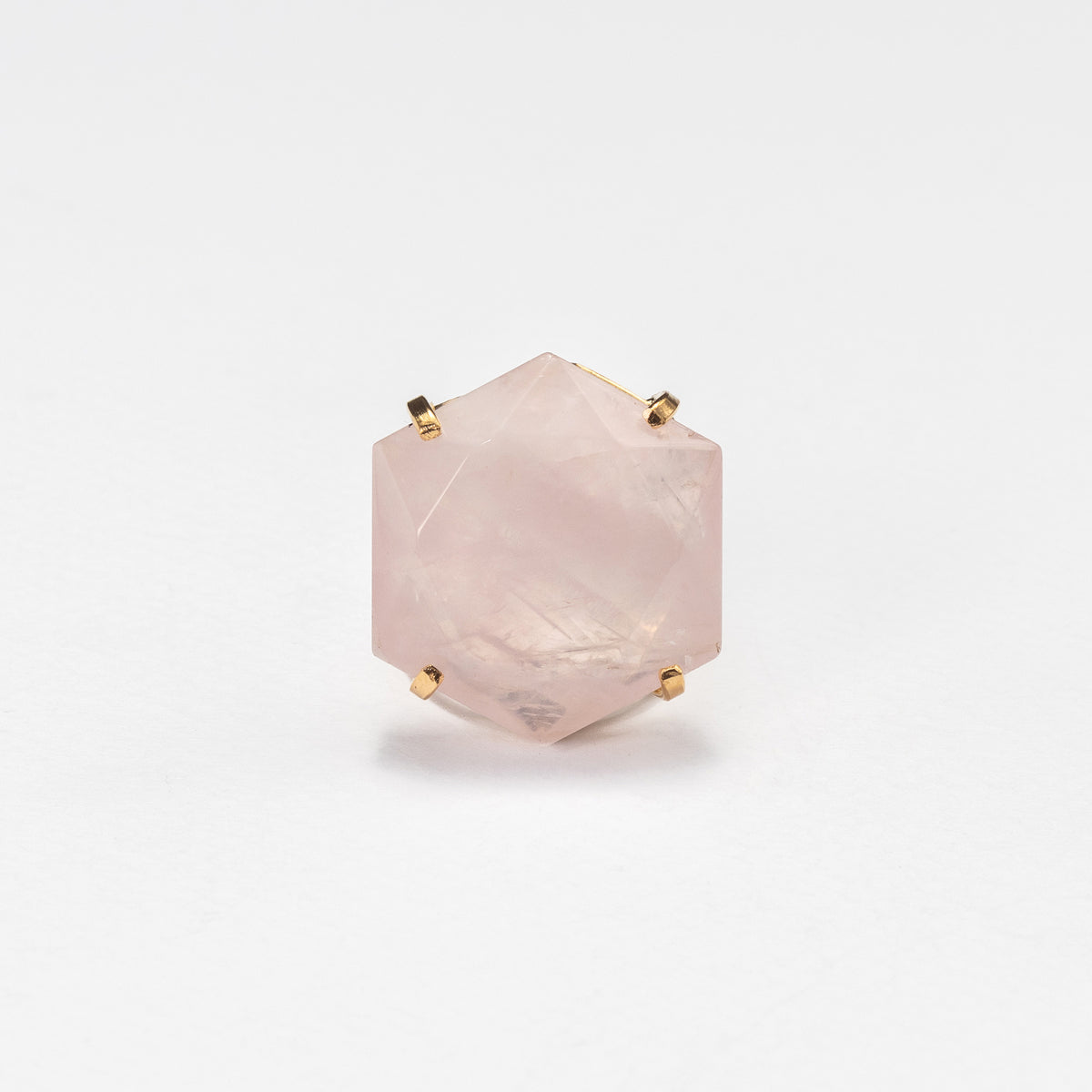 Bague en quartz rose avec grand cabochon hexagonal facetté