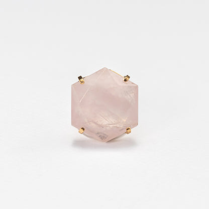 Bague en quartz rose avec grand cabochon hexagonal facetté