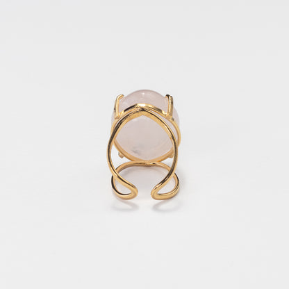 Bague en quartz rose avec cabochon marquise