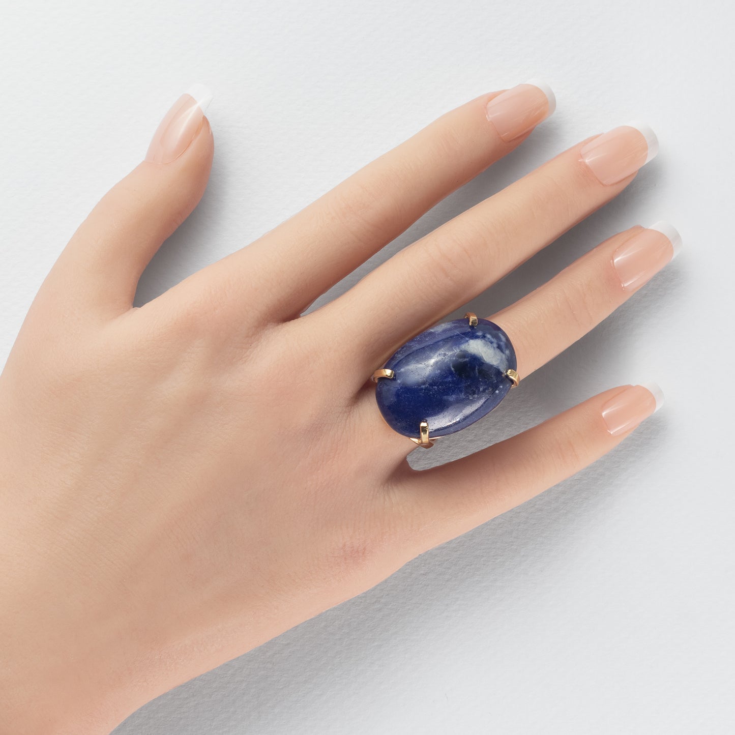 Bague statement en sodalite cabochon ovale