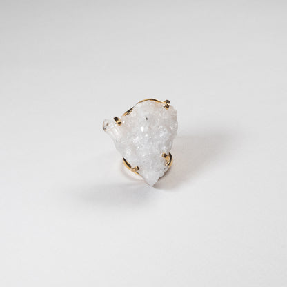 Bague oversize en cristal de roche en grappe