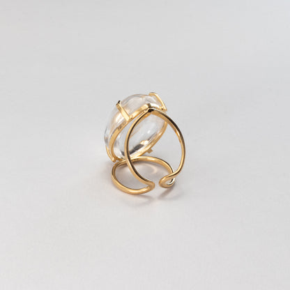 Bague en cristal de roche cabochon marquise