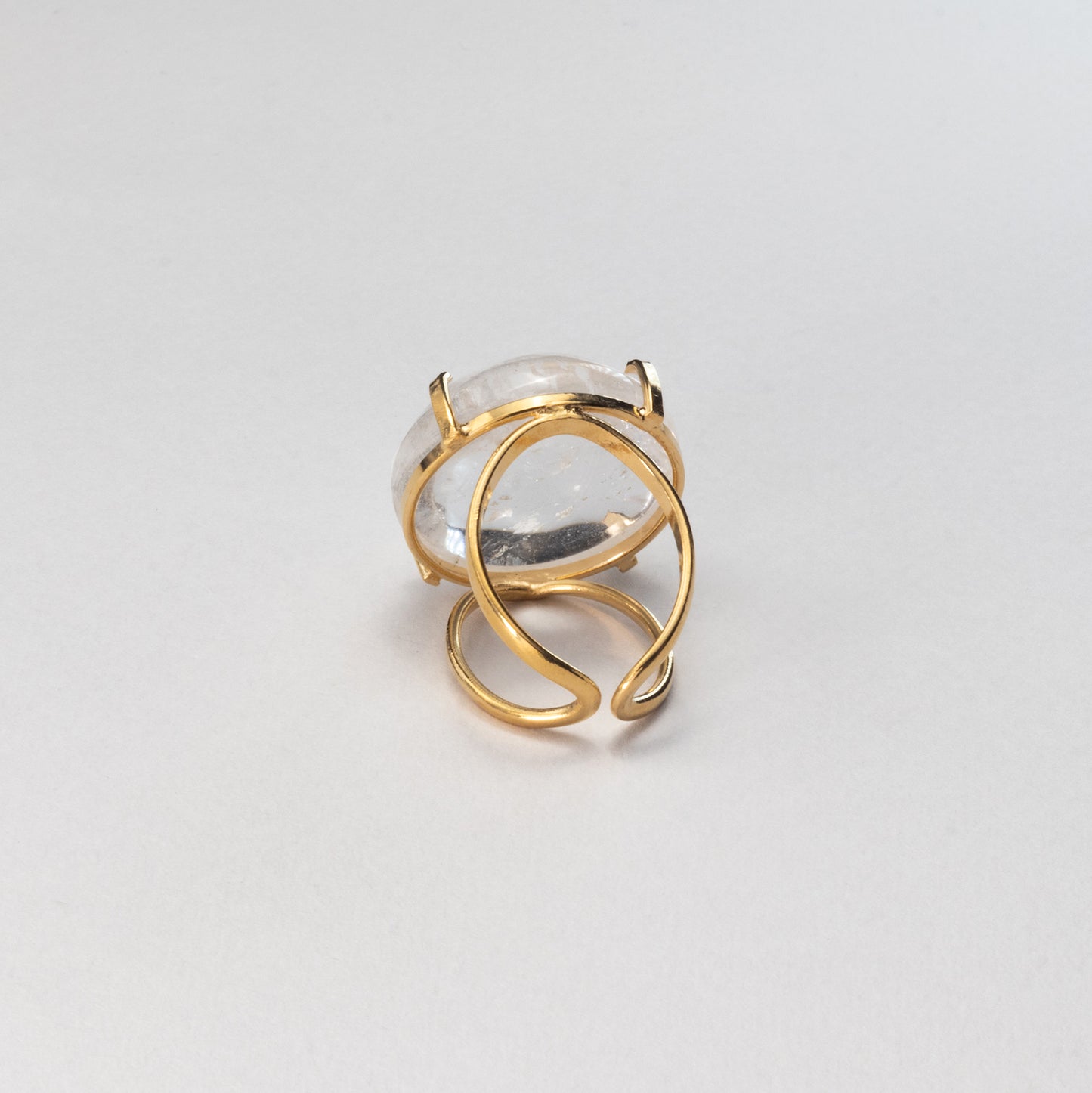 Bague en cristal de roche cabochon rond