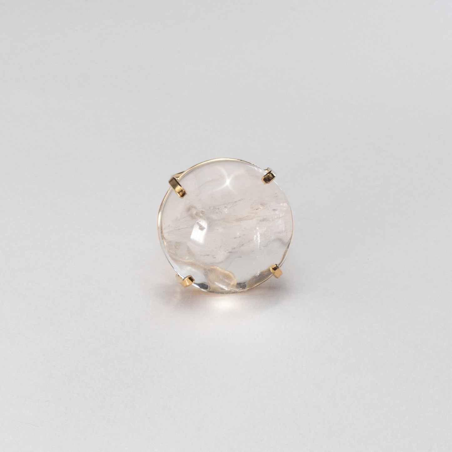 Bague en cristal de roche cabochon rond