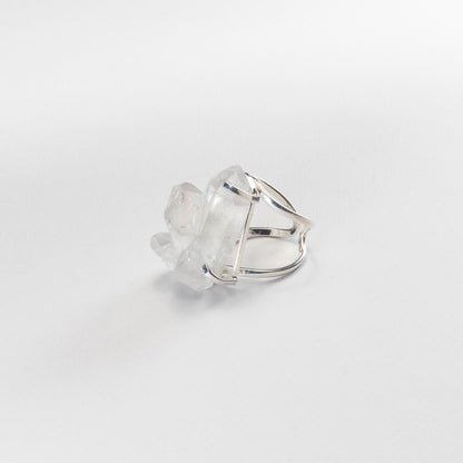 Bague oversize en cristal de roche en grappe