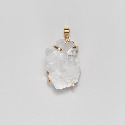 Pendentif en cristal de roche en grappe