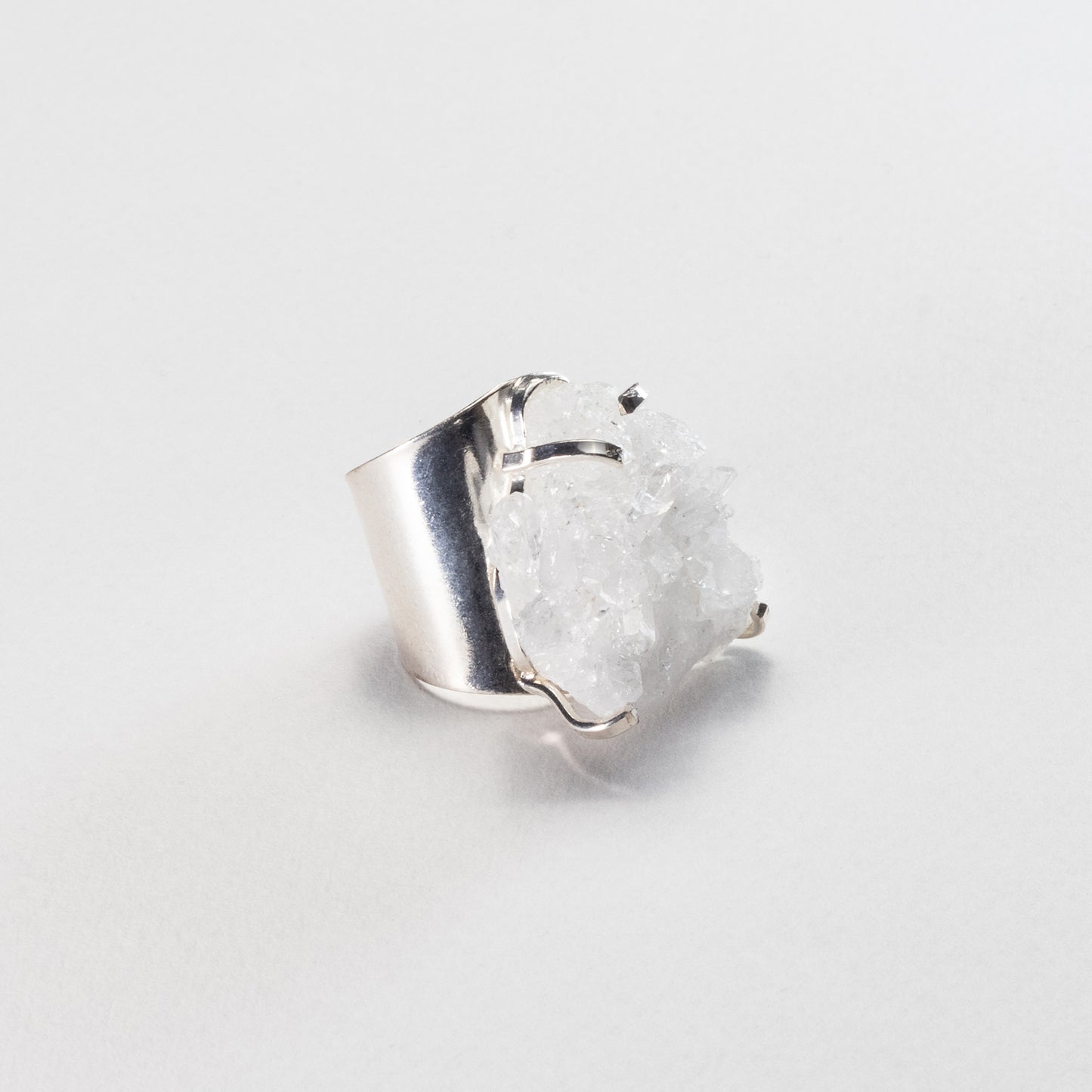 Bague en cristal de roche druzy en grappe