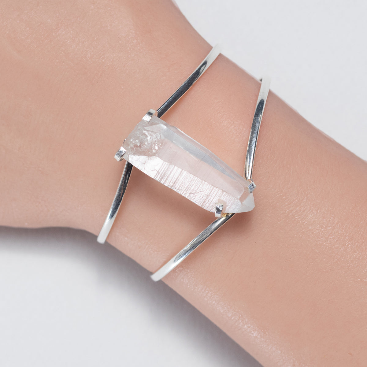 Bracelet en Quartz lémurien avec pointe