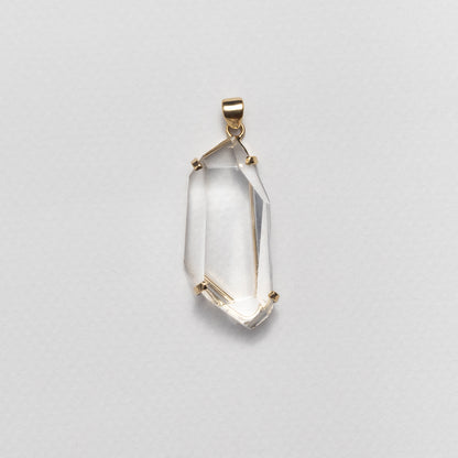 Pendentif en cristal facetté forme libre