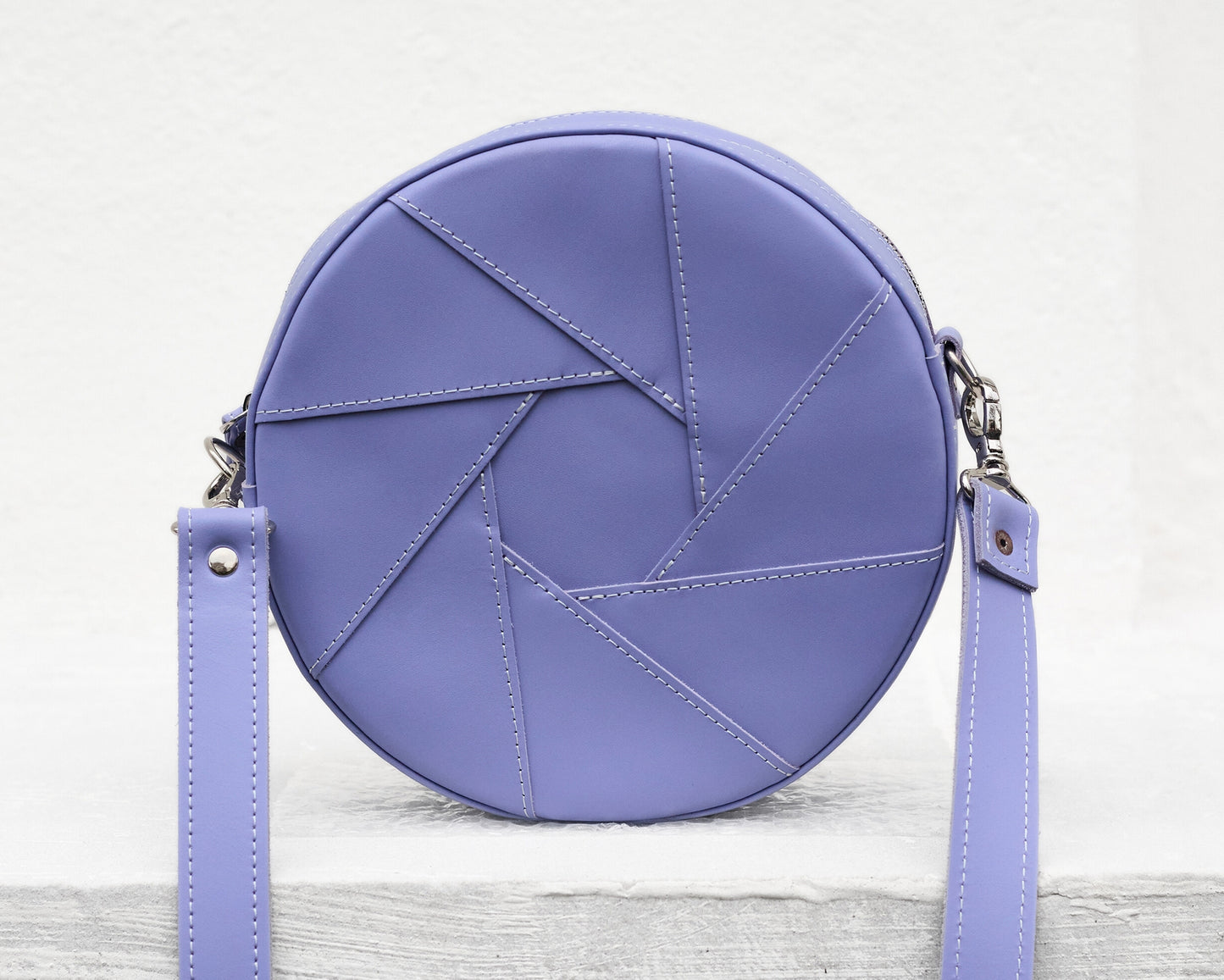 Round Leather Bag 'Lavender'