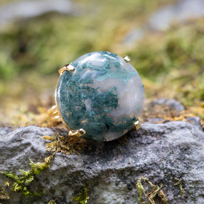 Bague en agate mousse avec cabochon rond